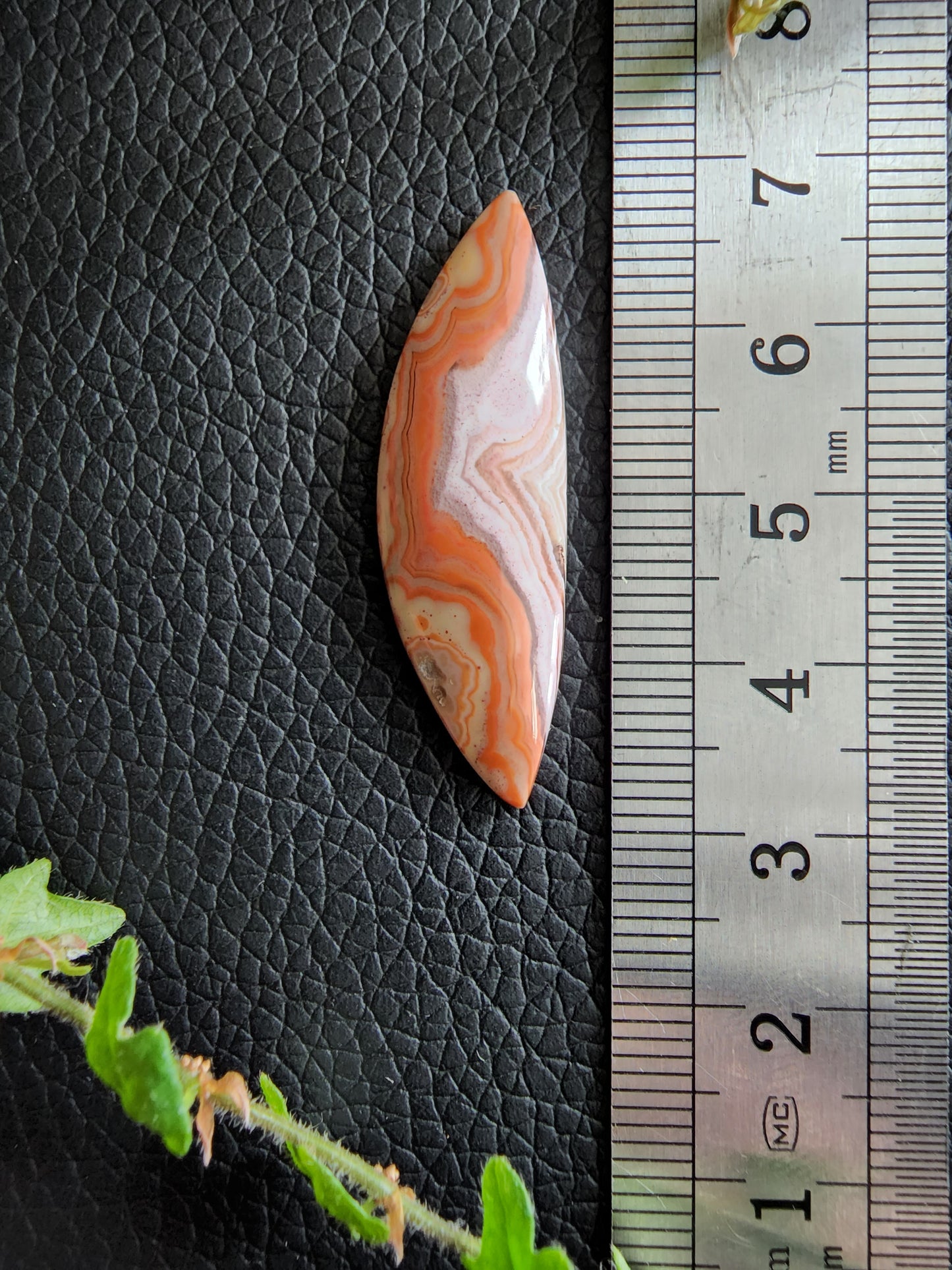 Dryhead agate