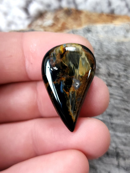 Pietersite cabochon